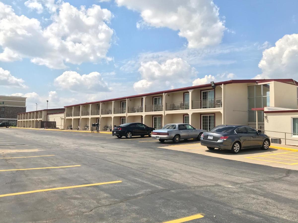 Days Inn By Wyndham Joplin Eksteriør billede